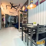Vim 3 Menjalara Kl City View 4 Pax With Netflix