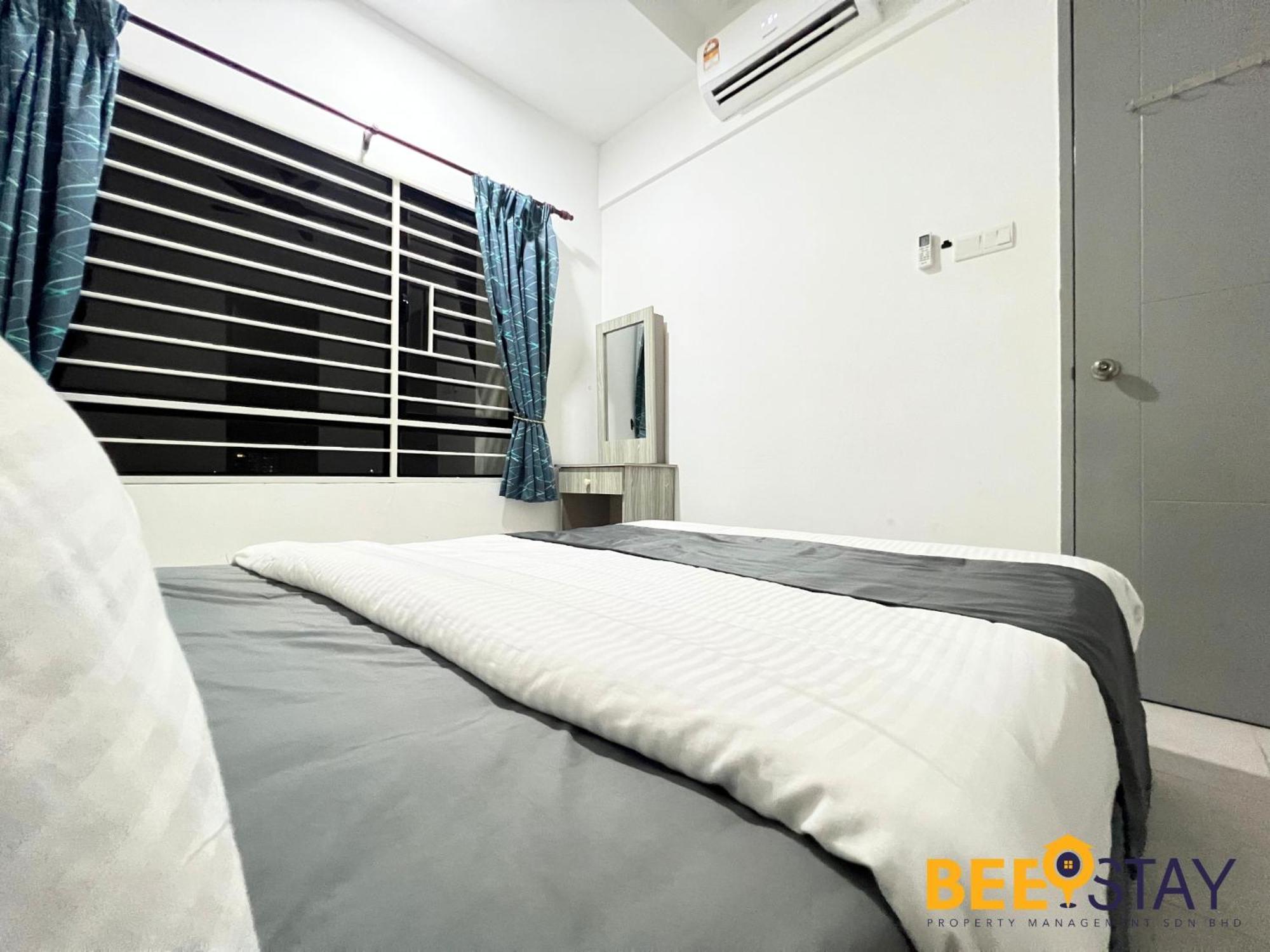 Vim 3 Menjalara Kl View 4 Pax With Netflix Kuala Lumpur
